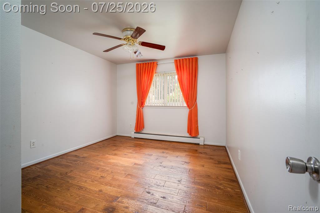 31045 John Hauk Street, Garden City, MI — Photo 9