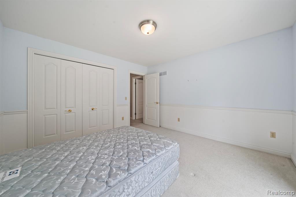 9856 Rattalee Lake Road, Clarkston, MI 48348 — Photo 34