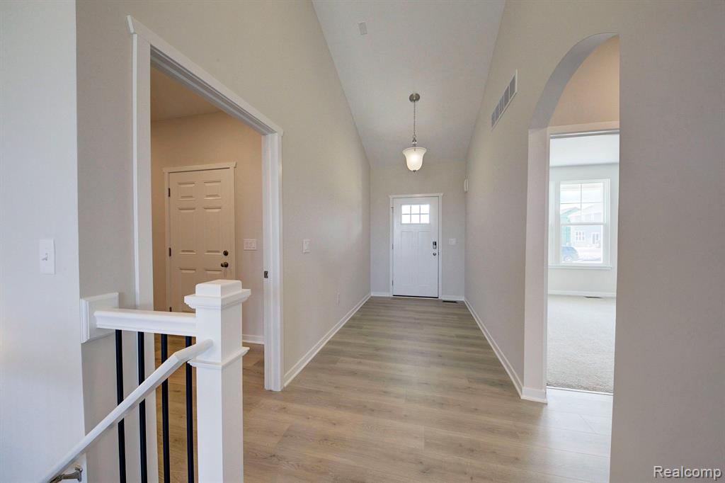 549 BIRKDALE Drive, Howell, MI 48843 — Photo 3