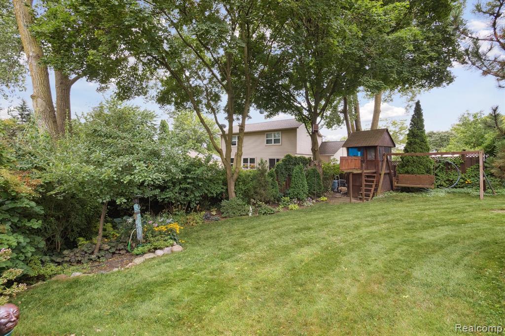 42359 Park Ridge Road, Novi, MI — Photo 28