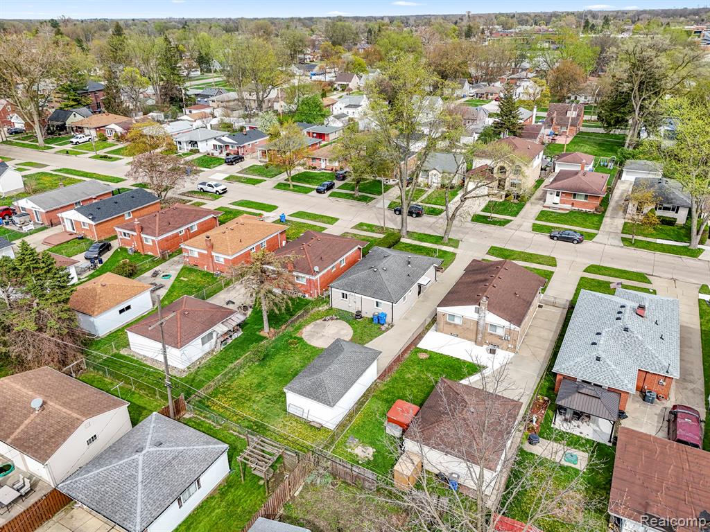 6151 Robindale Avenue, Dearborn Heights, MI 48127 — Photo 35