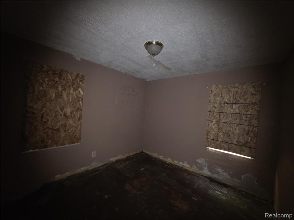 6809 Brimson Street, Hamtramck, MI 48212 — Photo 5