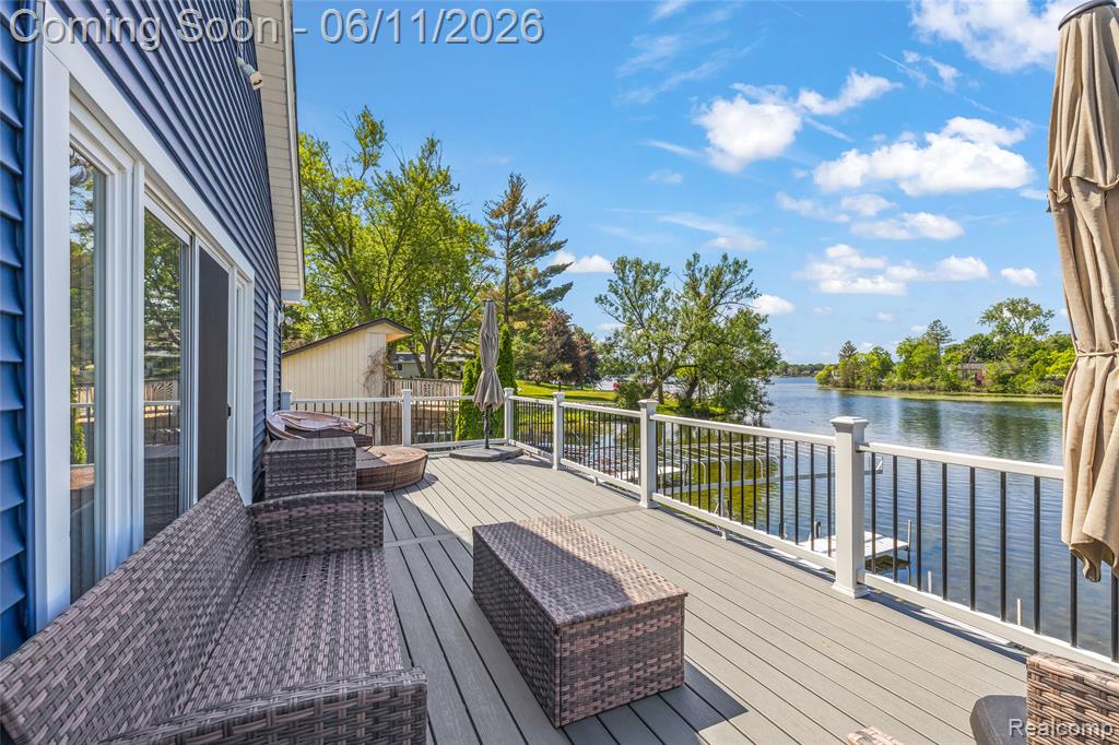 4661 Sashabaw Road, Waterford, MI 48329 — Photo 17