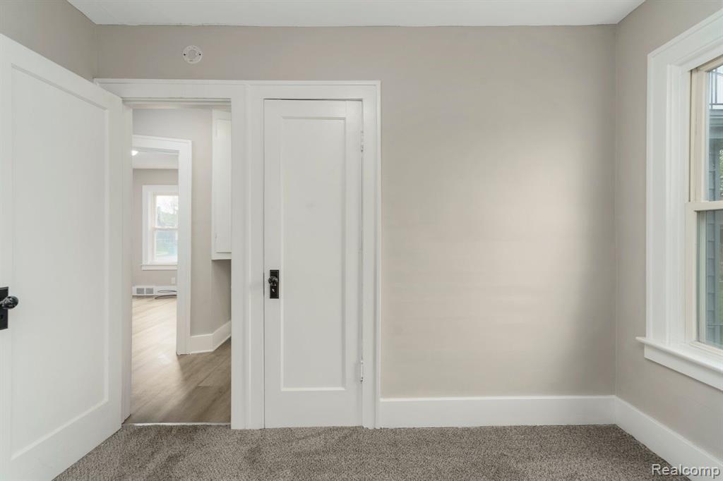 5484 MIDDLESEX Street, Dearborn, MI 48126 — Photo 25