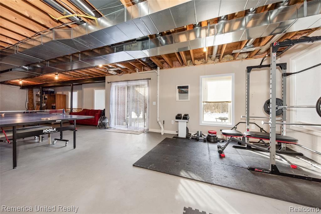 24695 Wedgewood Dr, South Lyon, MI 48178 — Photo 44
