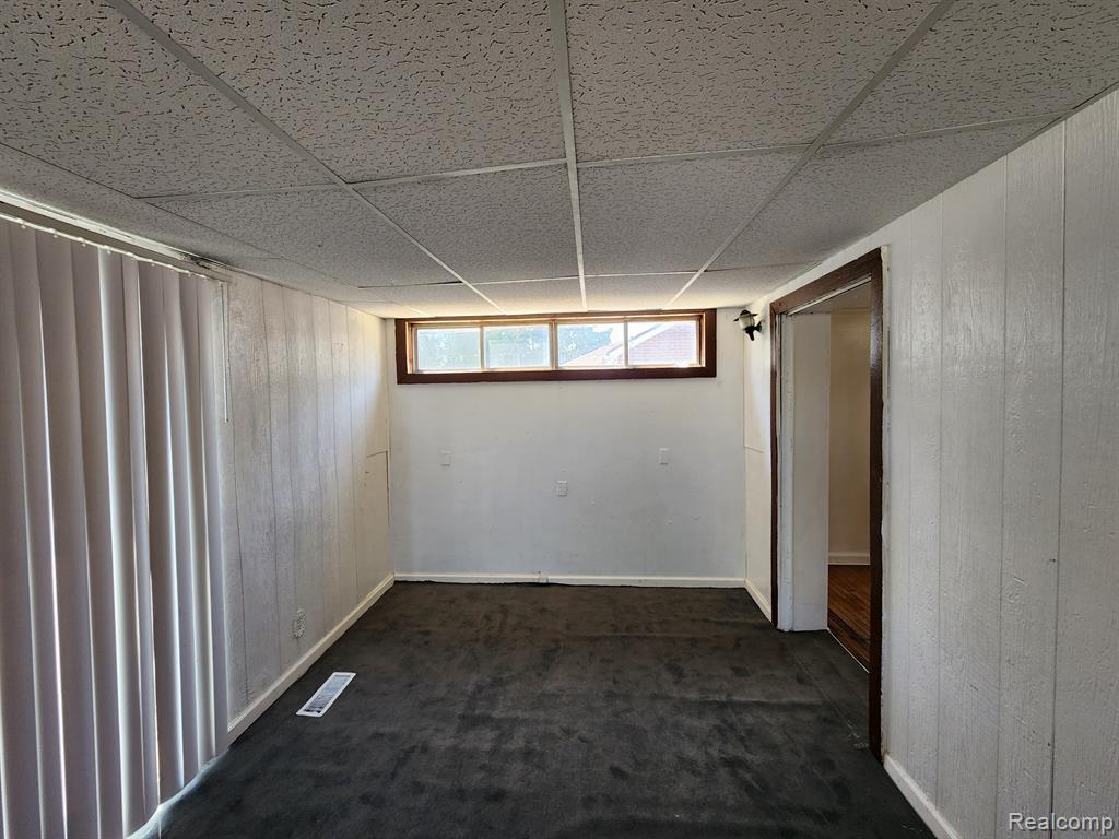 9262 Piedmont Street, Detroit, MI 48228 — Photo 15