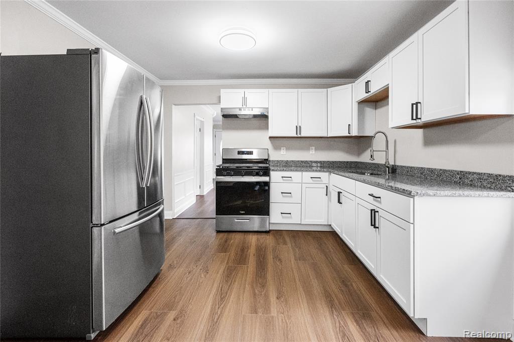 7052 Studebaker Avenue, Warren, MI 48091 — Photo 12