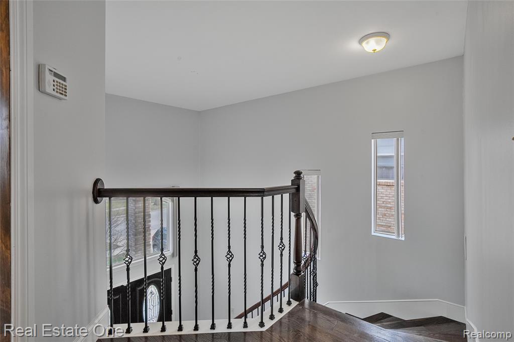 6067 N Vernon Street, Dearborn Heights, MI 48127 — Photo 21