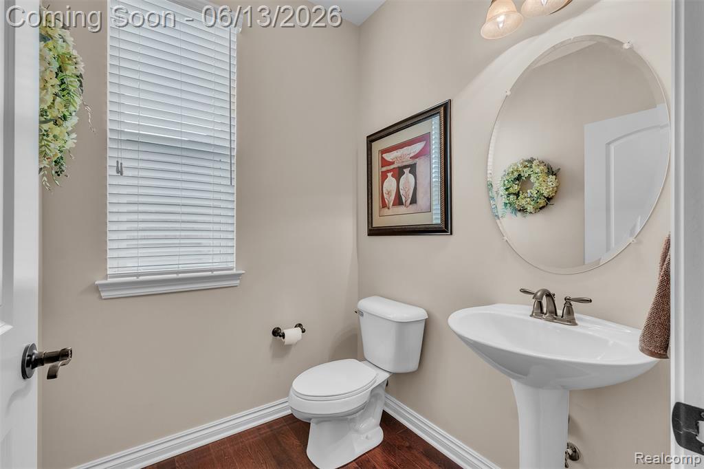 23719 Stoneleigh Drive, South Lyon, MI 48178 — Photo 43