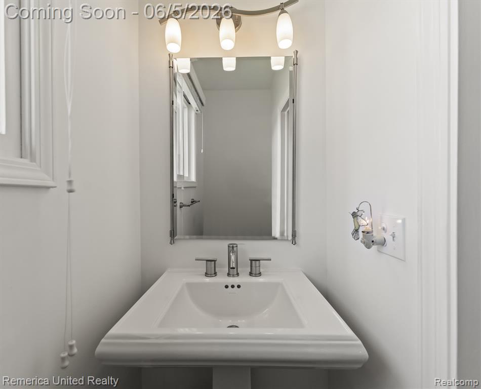 41300 Singh Boulevard, Novi, MI — Photo 36