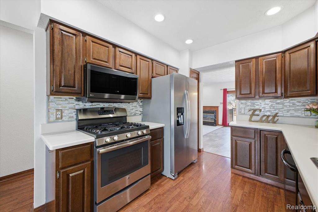 3338 Breckland Court, Ann Arbor, MI 48108 — Photo 11