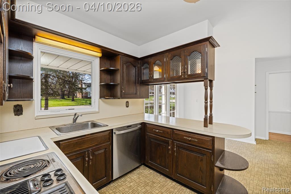 7077 Brookridge Drive, West Bloomfield, MI — Photo 19