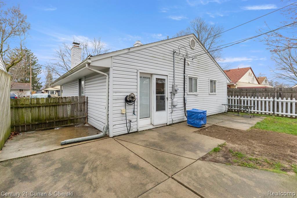 7855 WILLIAM Street, Taylor, MI 48180 — Photo 17