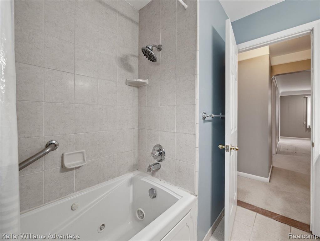 6634 HAWTHORNE Street, Garden City, MI — Photo 19