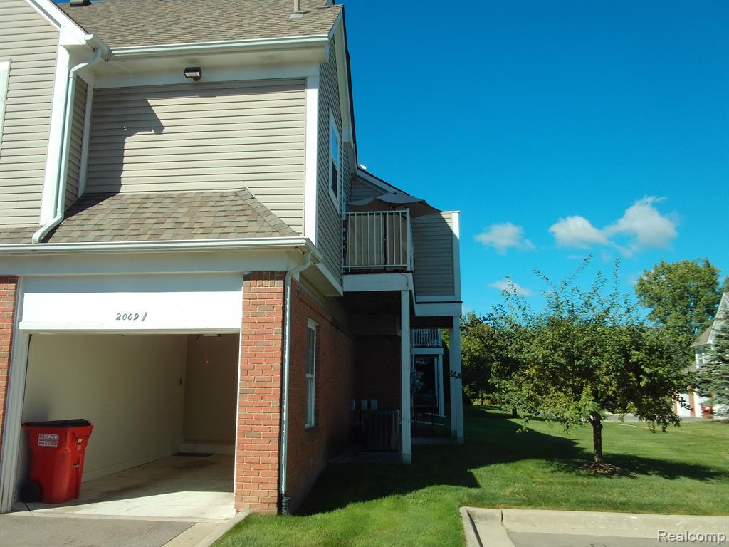2009 MONARCH Drive, Shelby Twp, MI 48316 — Photo 11