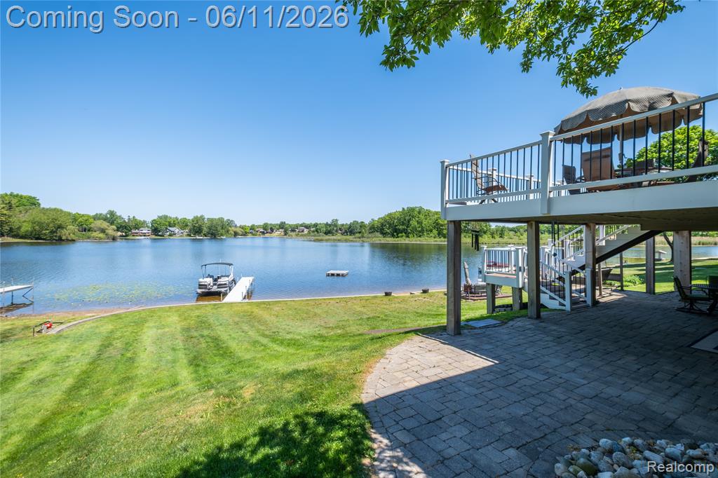 1154 Lake Valley Drive, Fenton, MI 48430 — Photo 45