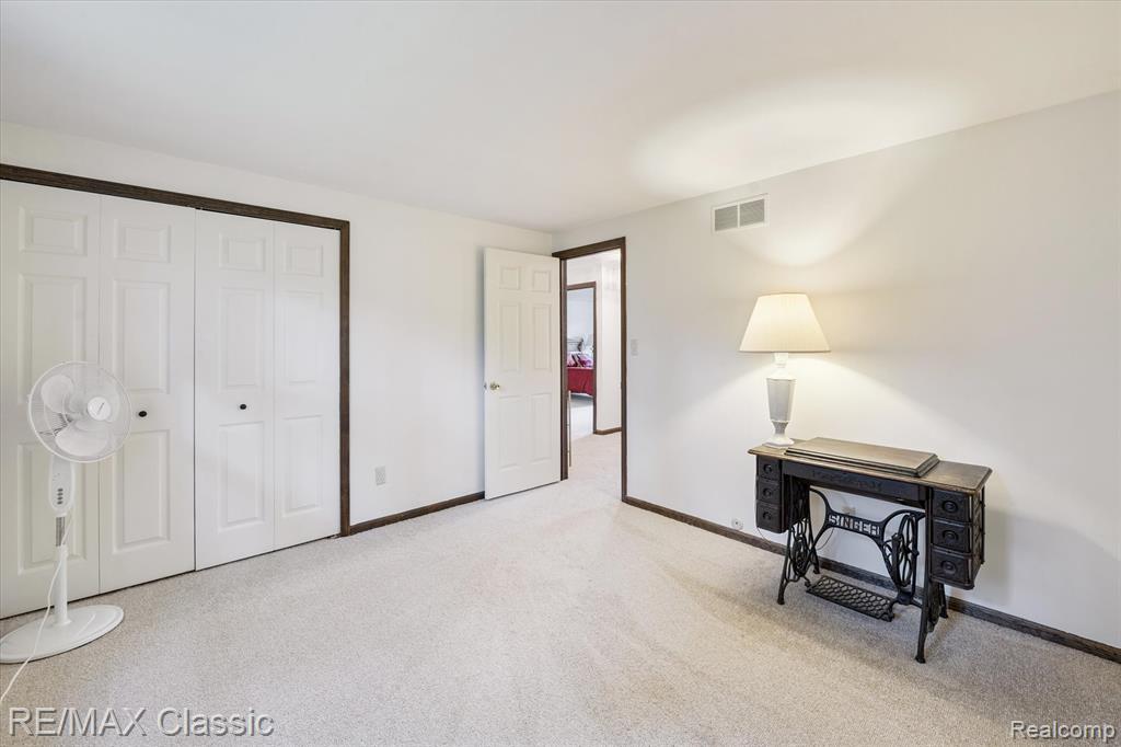 1561 Waters Edge Court, Wixom, MI 48393 — Photo 27