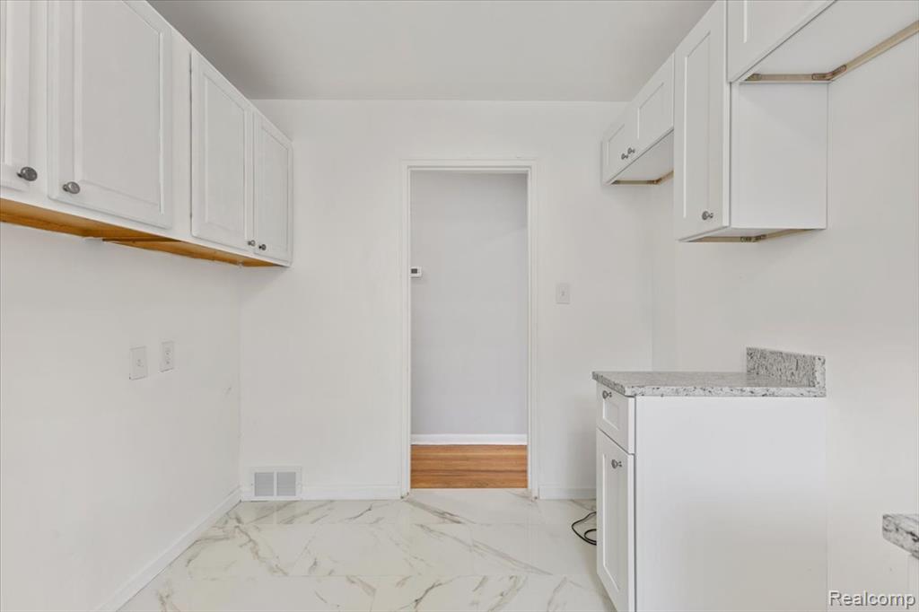 14463 Bramell Street, Detroit, MI 48223 — Photo 10