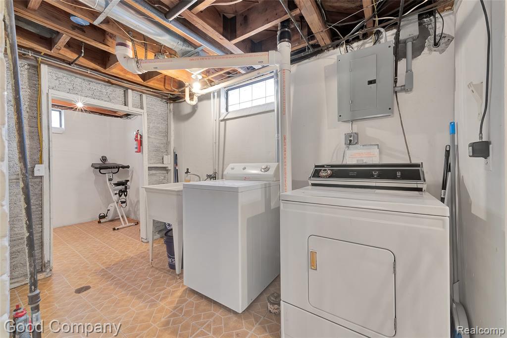 501 E Sunnybrook Drive, Royal Oak, MI 48073 — Photo 28