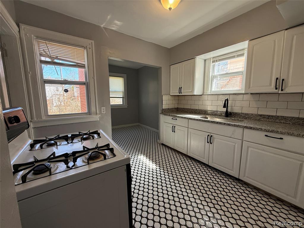 16206 Snowden Street, Detroit, MI 48235 — Photo 5