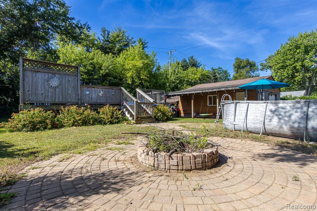 6621 Doyon Drive S, Waterford, MI 48327 — Photo 28