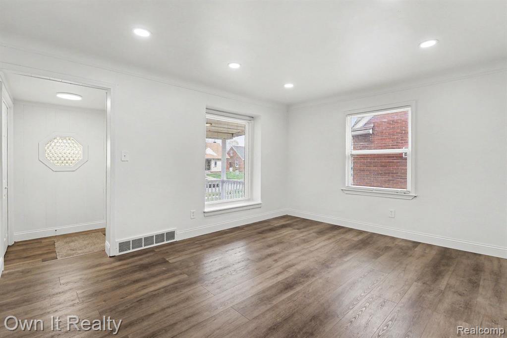 16678 Collingham Drive, Detroit, MI 48205 — Photo 5