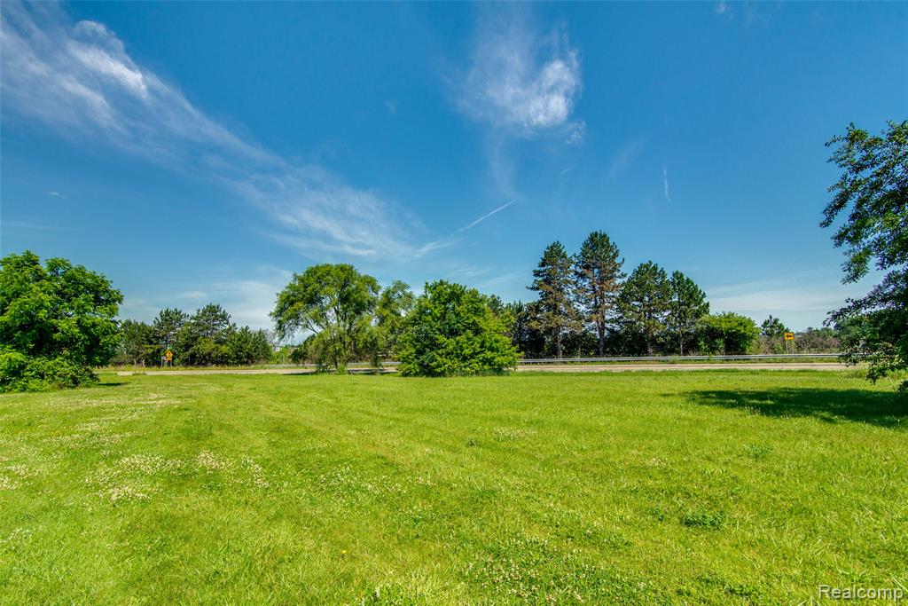 45109 I-94 South Service Drive, Belleville, MI 48111 — Photo 9