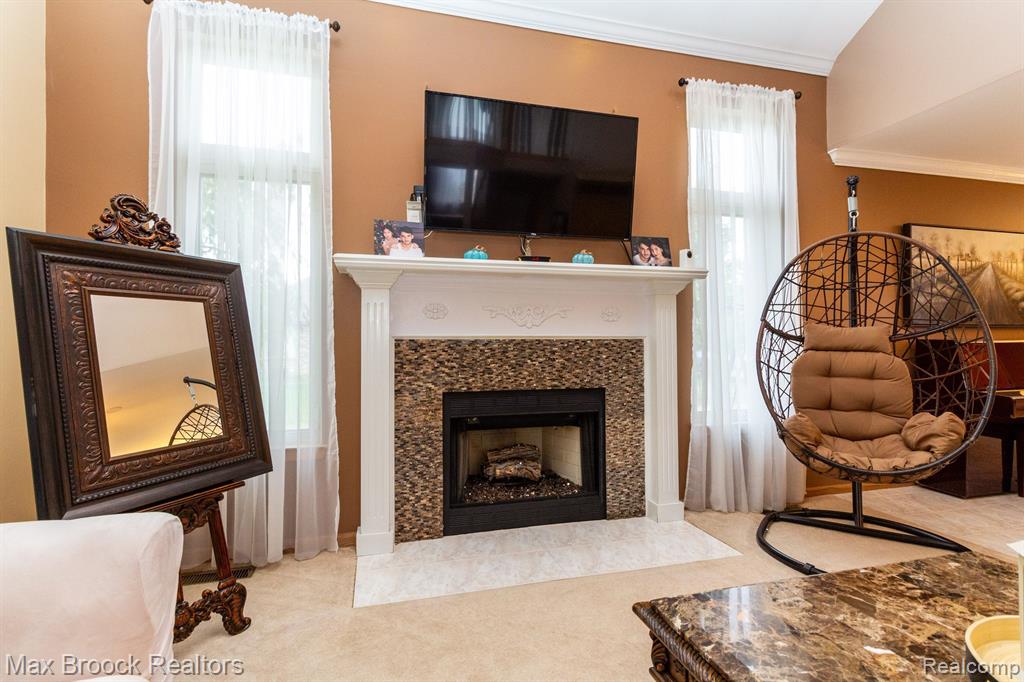 50592 MURRAY Drive, Macomb, MI 48044 — Photo 8