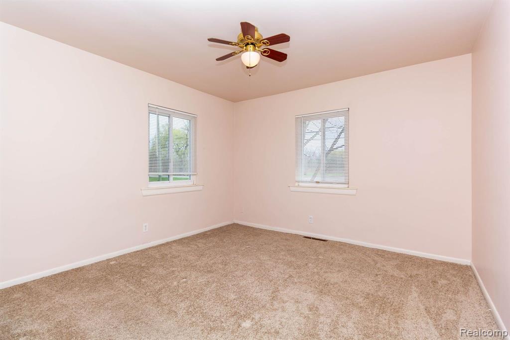 8175 BELLMAN, Shelby Twp, MI 48316 — Photo 14