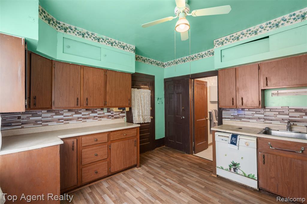 5059 Harold Street, Hamtramck, MI 48212 — Photo 10