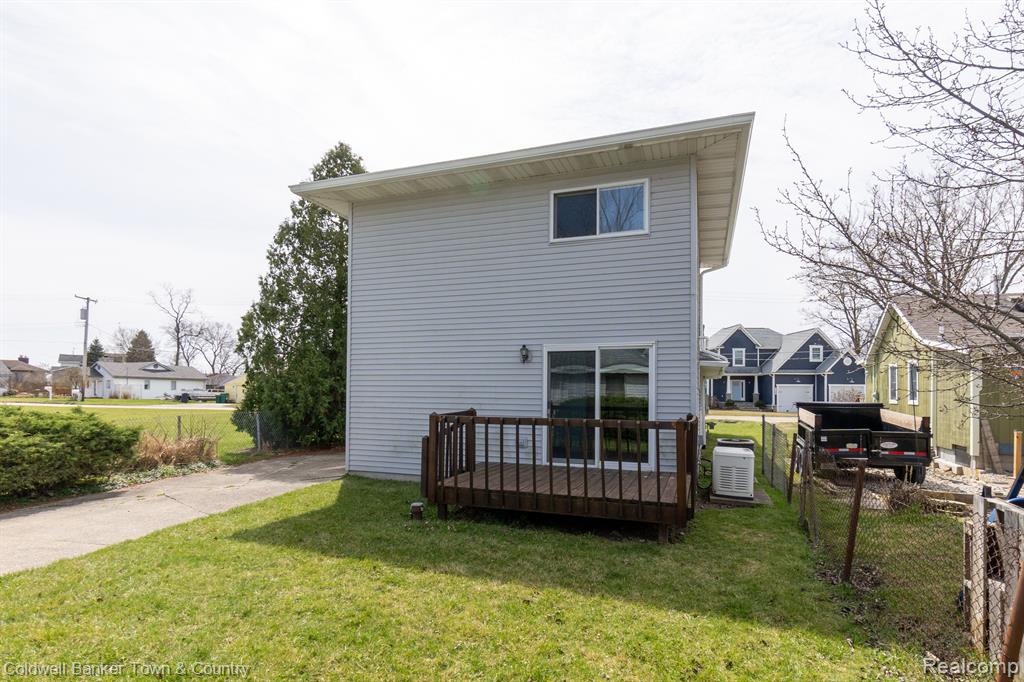 11702 TODDS Lane, Whitmore Lake, MI 48189 — Photo 3
