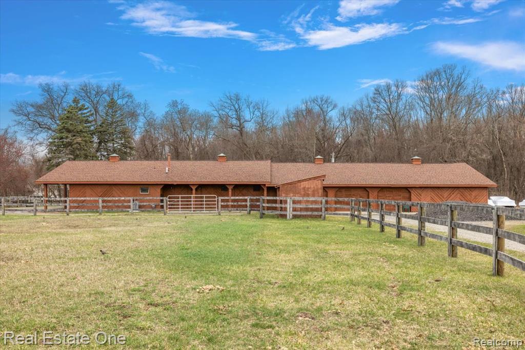 1050 Oxbow Lake Road, White Lake, MI — Photo 22