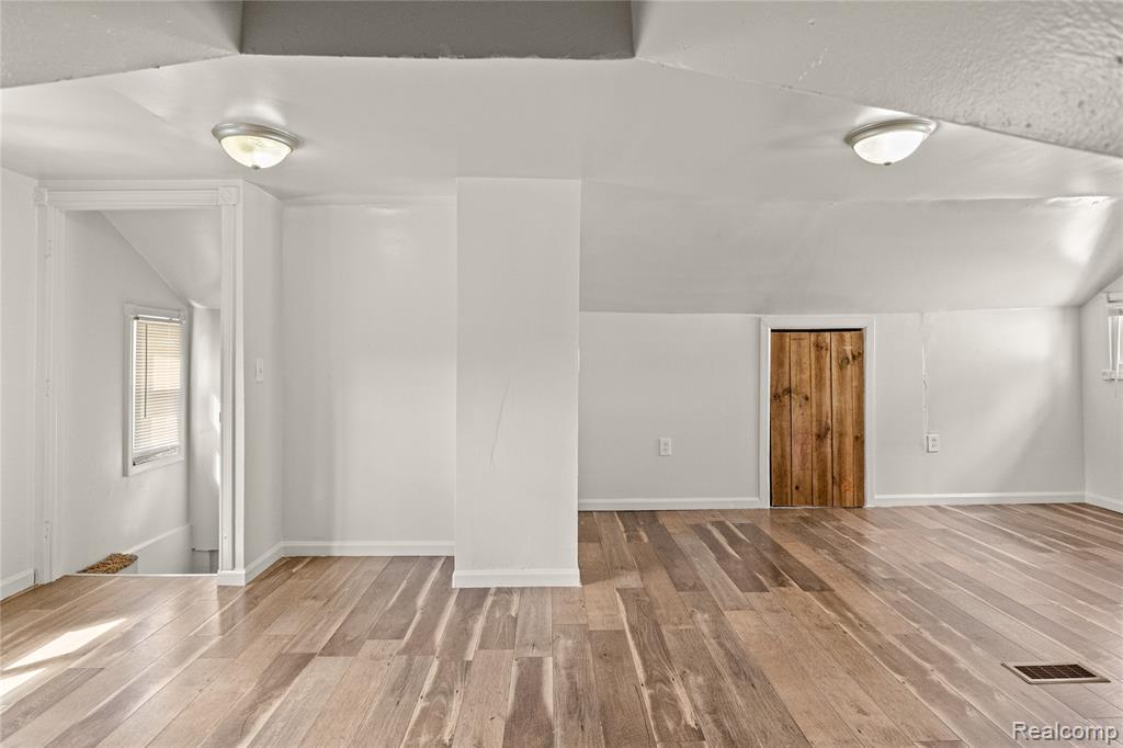 5061 Curtis Street, Dearborn, MI 48126 — Photo 18