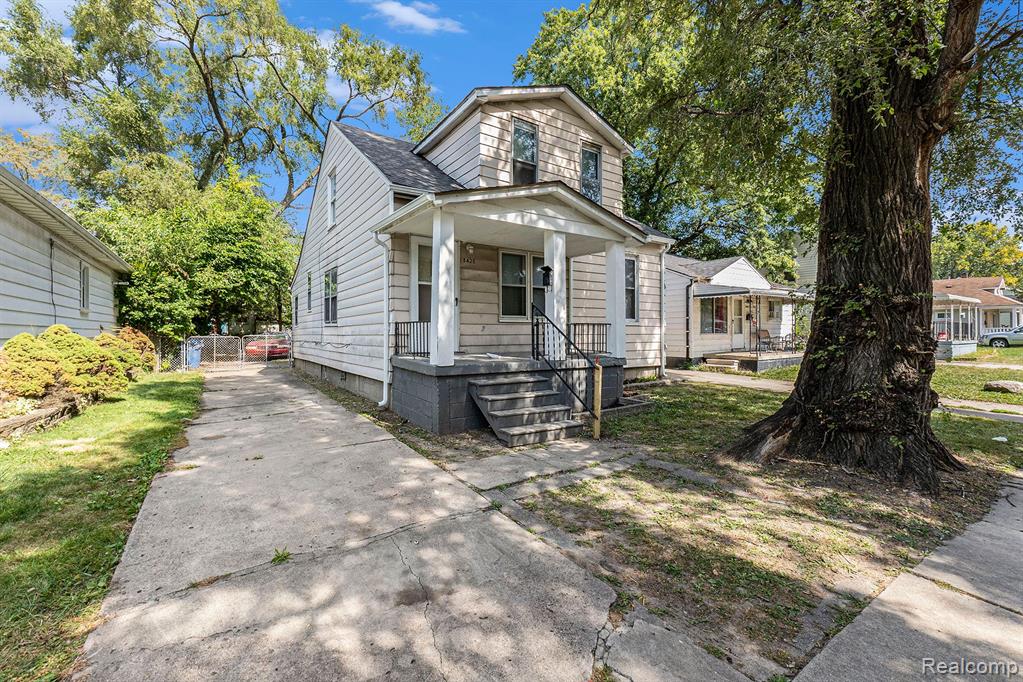 8425 CHALMERS Avenue, Warren, MI 48089 — Photo 2