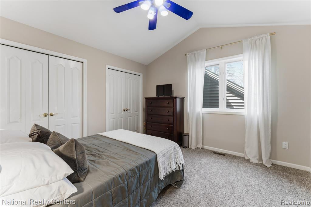6276 N Shore Drive, West Bloomfield, MI 48324 — Photo 26