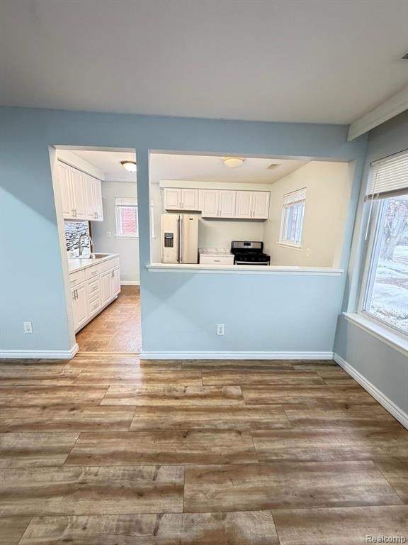 6130 Whitefield Street, Dearborn Heights, MI 48127 — Photo 4