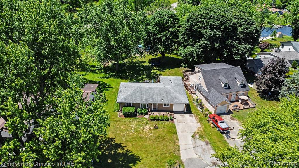 9567 Susin Lane, Clarkston, MI 48348 — Photo 52