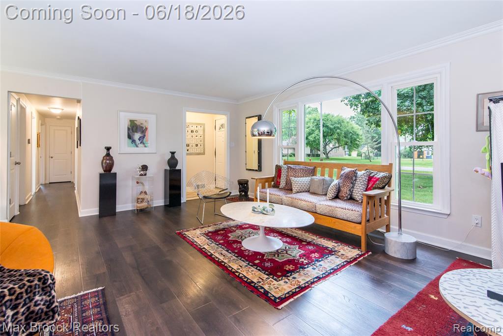 6799 E Dartmoor Road, West Bloomfield, MI — Photo 4