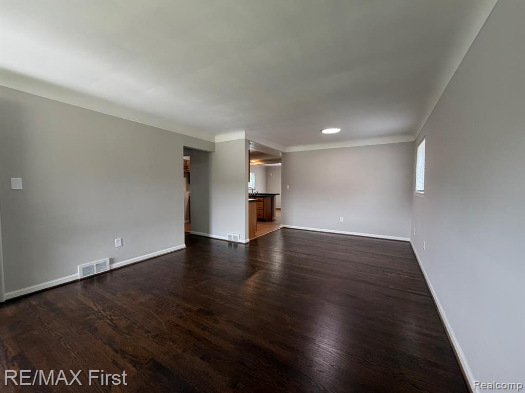 25184 Collingwood Street, Roseville, MI 48066 — Photo 8