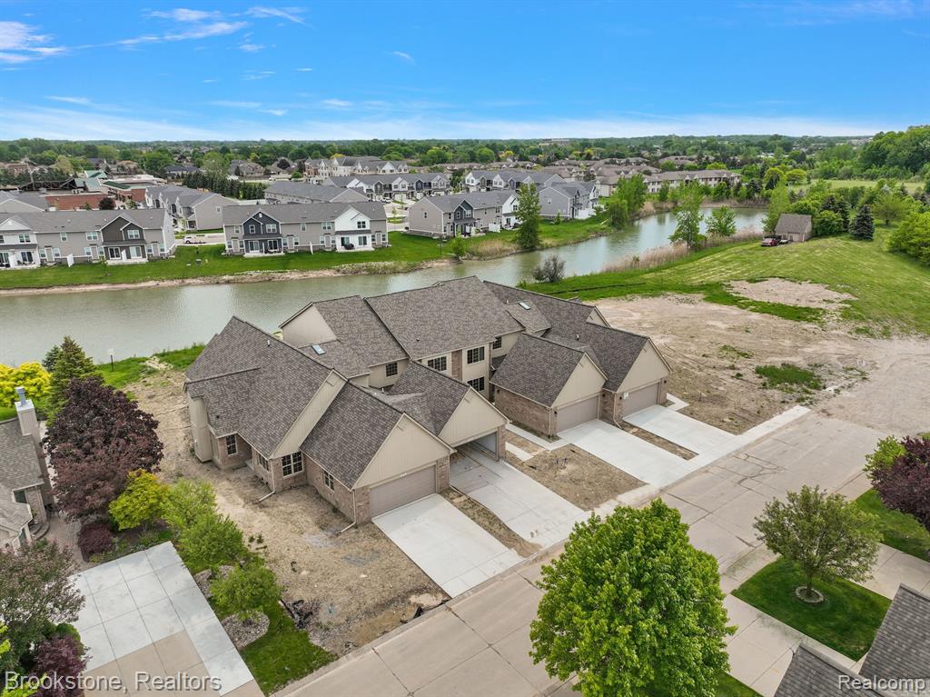 46682 Emerald Creek Drive, Shelby Twp, MI 48315 — Photo 2