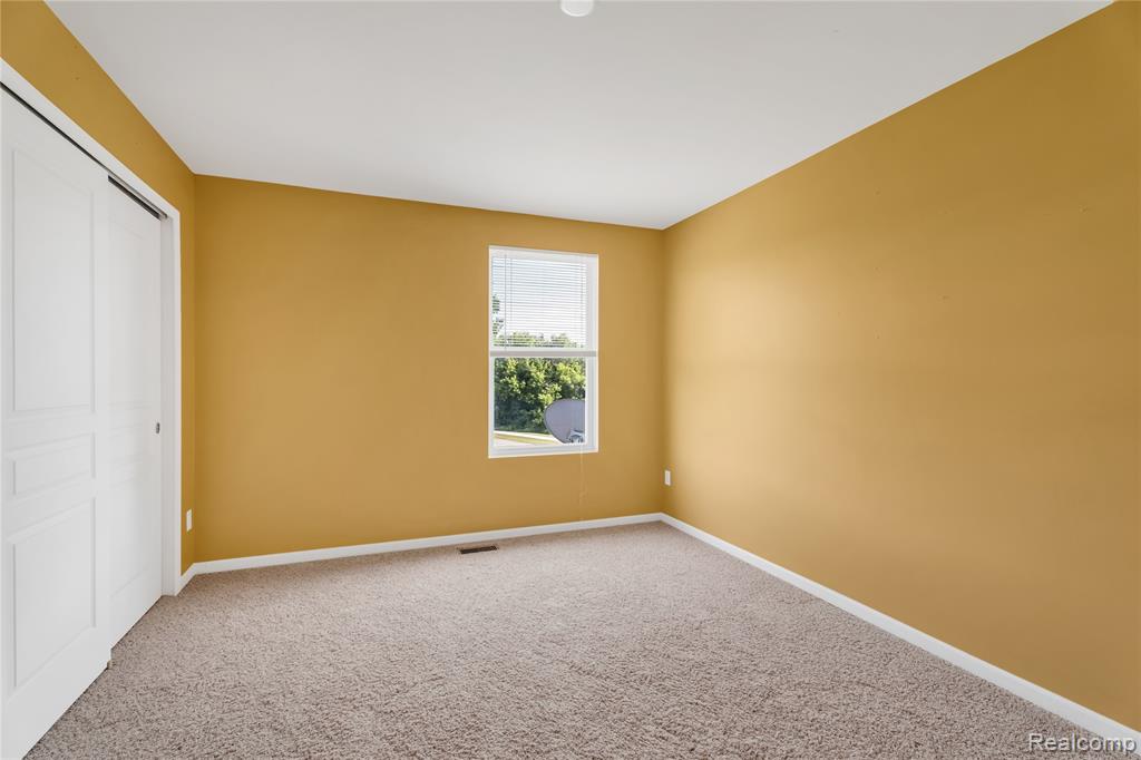 6119 AMBER Lane, Grand Blanc, MI 48439 — Photo 20