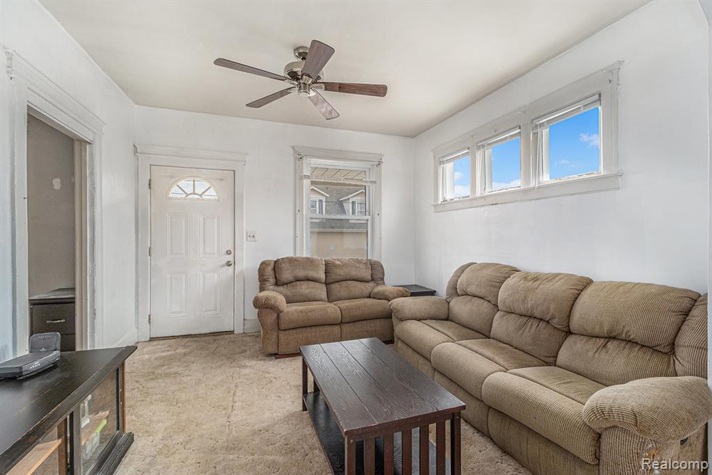 870 4th Street, Wyandotte, MI 48192 — Photo 2