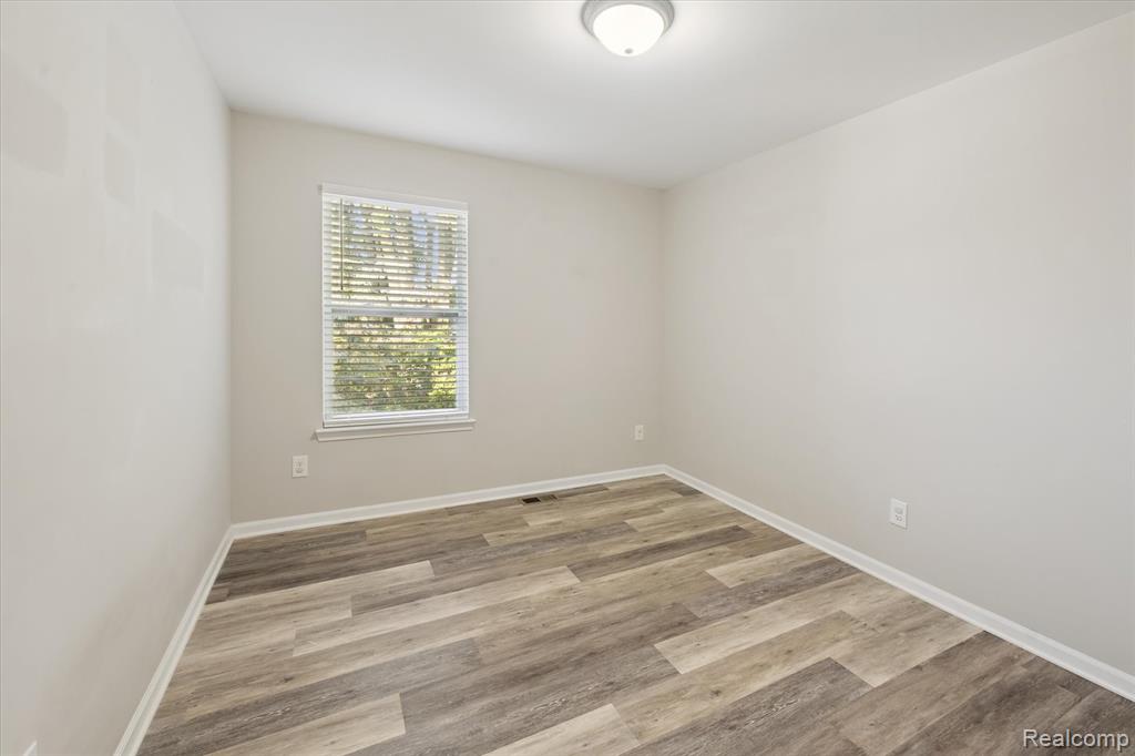 816 Nelsons Ridge Drive, Howell, MI 48843 — Photo 15