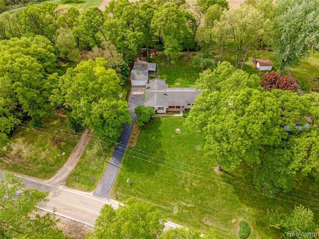 8887 Clark Road, Clarkston, MI — Photo 37