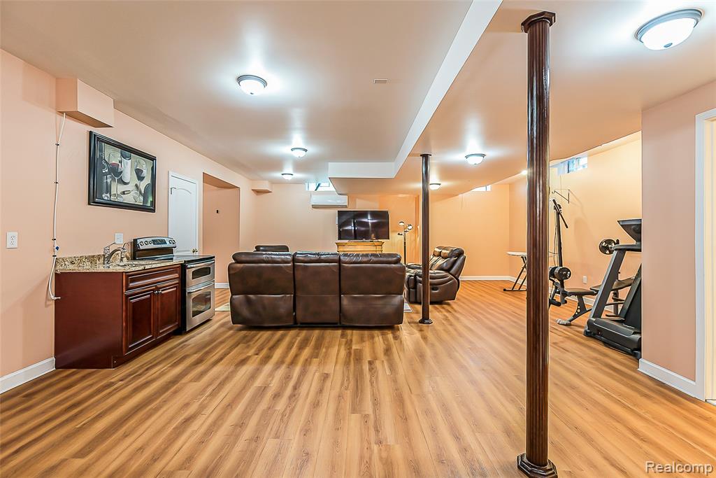 61121 Kocher Drive, South Lyon, MI 48178 — Photo 41
