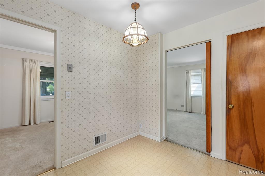 6455 Mayfair Street, Taylor, MI 48180 — Photo 14