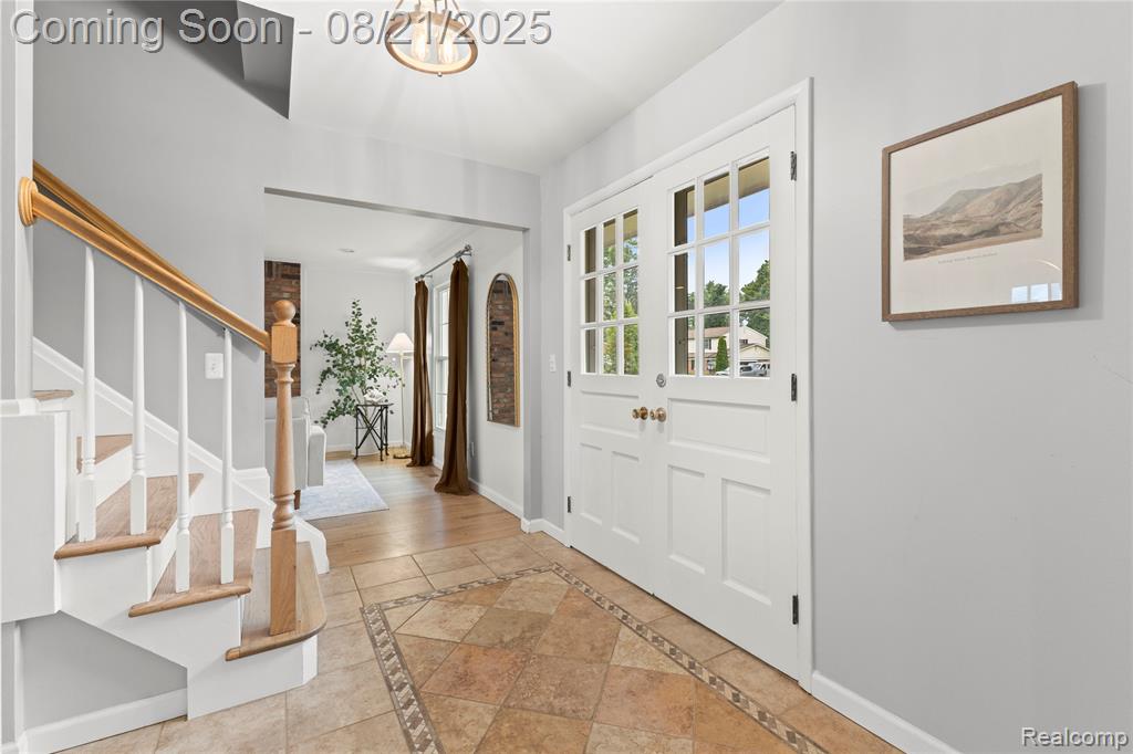 31472 Sunset Drive, Beverly Hills, MI 48025 — Photo 3