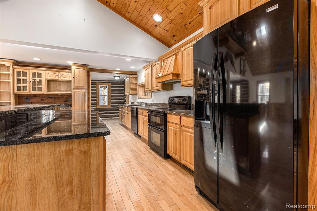 2446 Spayde Road, Charlevoix, MI 49720 — Photo 7