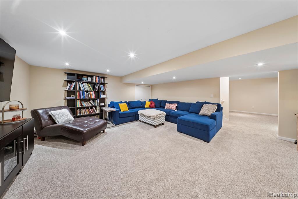 8538 Island Boulevard, Grosse Ile, MI 48138 — Photo 60