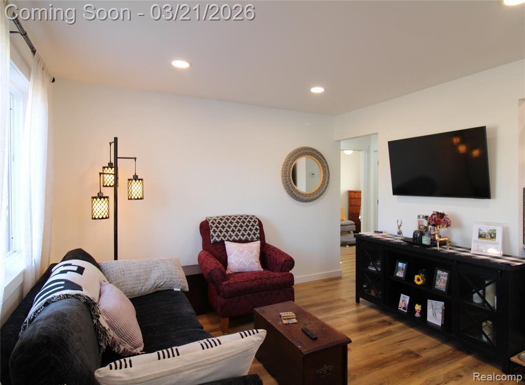 43 Doremus Avenue, Waterford, MI 48328 — Photo 5